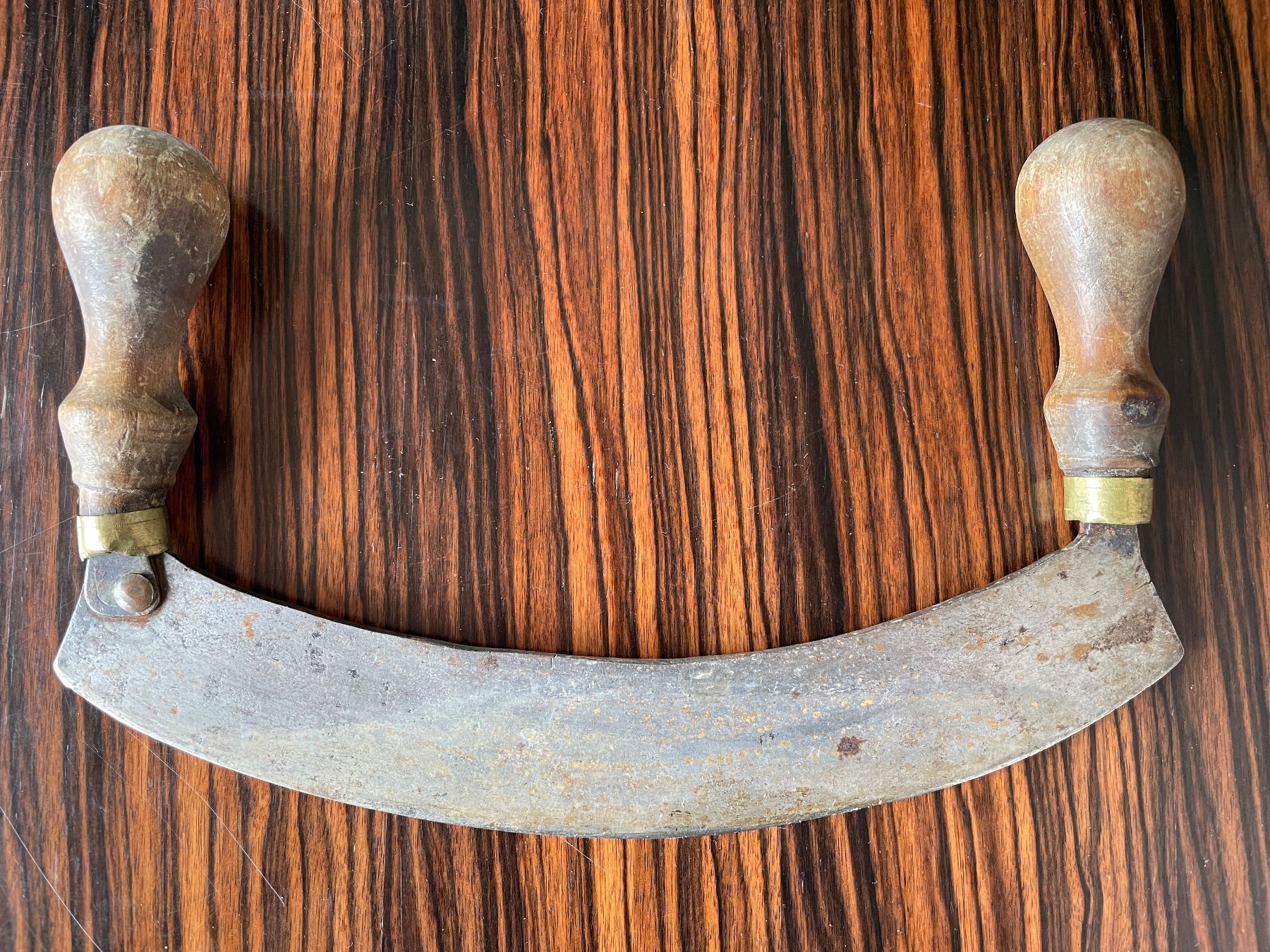 Elettrodomestici da cucina: Antikes Wiegemesser "Mezzaluna" – Usato da Zürich venduto da Grandpas 2