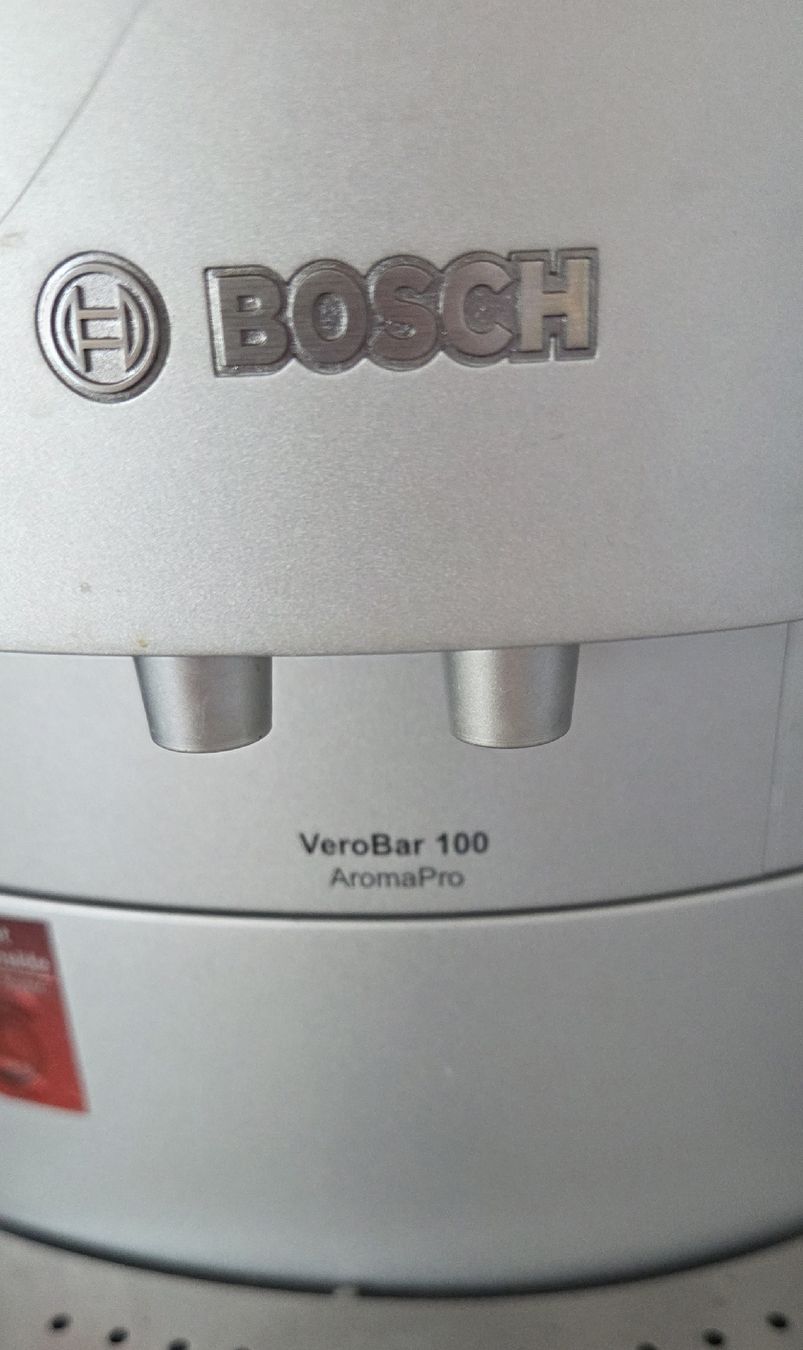 Bosch Macchine per caffè & Macchine per espresso: Bosch VeroBar 100 Kaffeemaschine mit Milchfunktion – Usato da Thun venduto da Urs_wenger 2