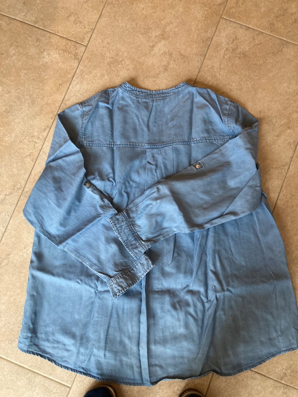 Ellen Amber Camicette: Ellen Amber Jeansbluse, Gr. XL, hellblau – Usato da Gelterkinden venduto da froggy80 3