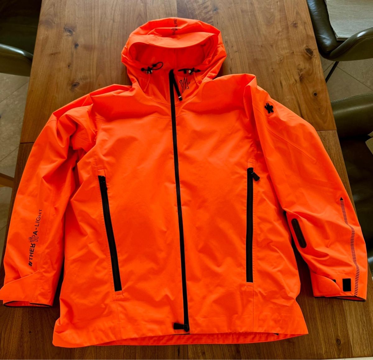 Completi: Moncler Skianzug in Top-Zustand – Nuovo (secondo la descrizione) da Einsiedeln venduto da Fabian8820