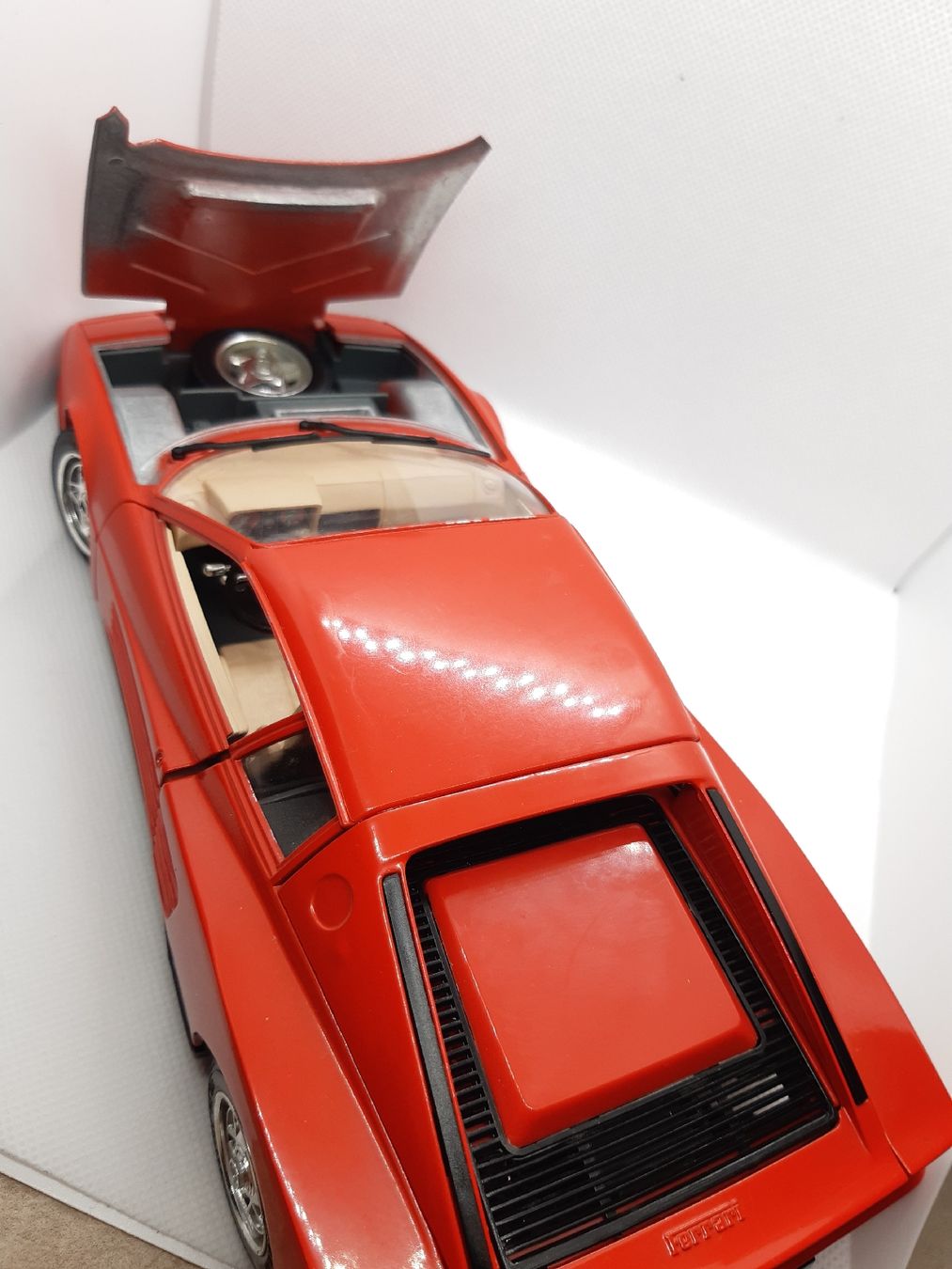 Bburago Modellini d'auto: burago 1/18 Ferrari Testarossa 1984 – Usato da Penthalaz venduto da Allgoodsuisse 4