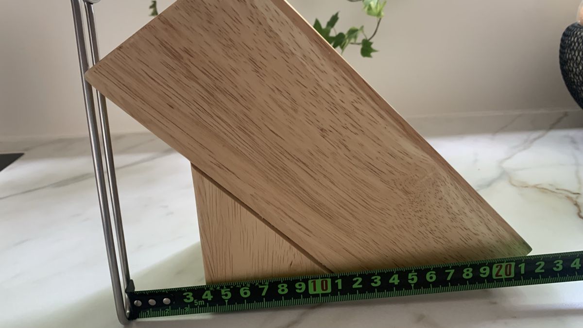 Coltelli: KITCHEN: Oak wood knives holder – Usato da Zürich venduto da Angela_Fashion_Lover 5