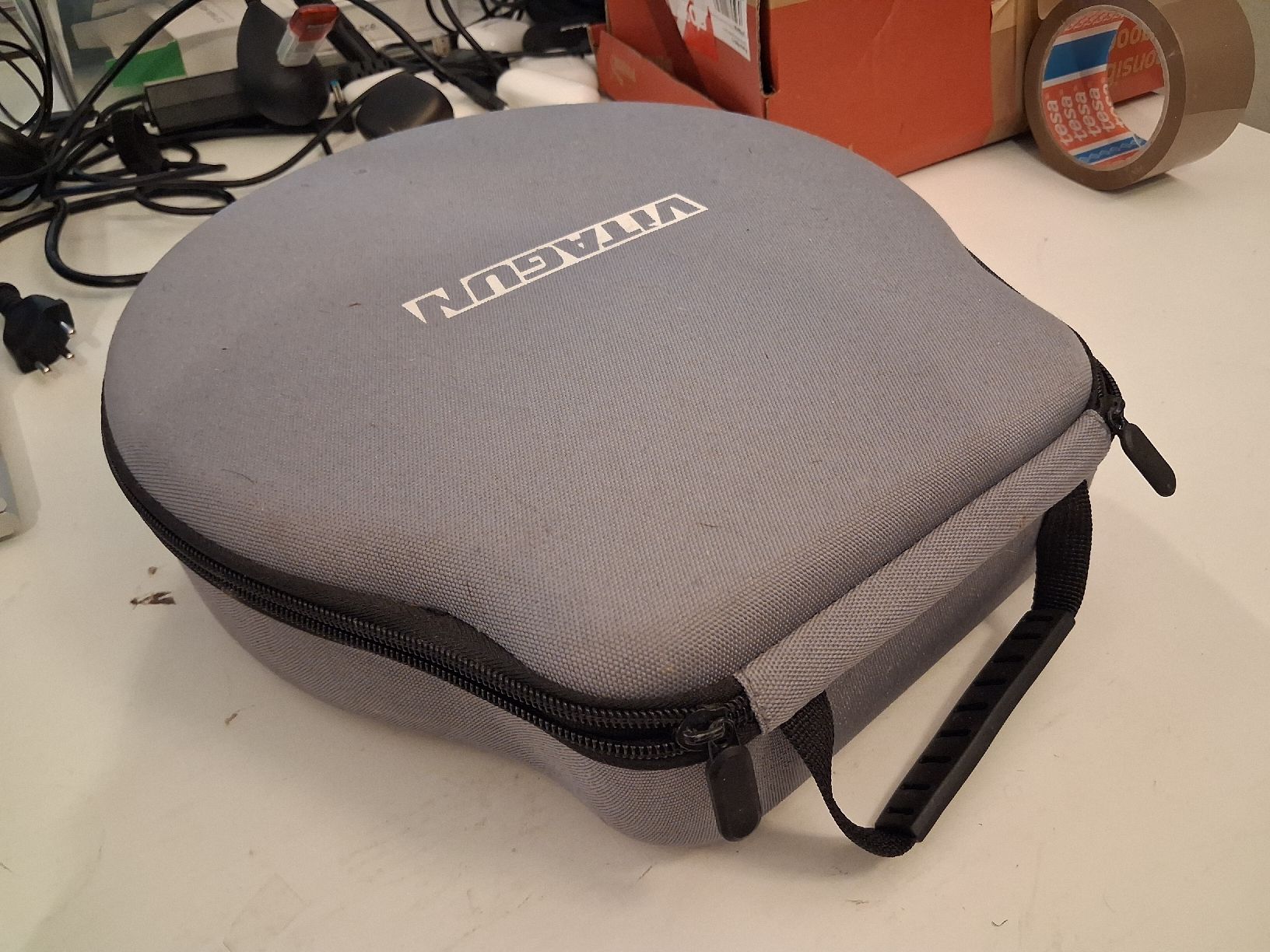 Dispositivi per massaggi: Massagepistole VITAGUN M Model 15-160W  – Usato da Effretikon venduto da SEMOUNA 6
