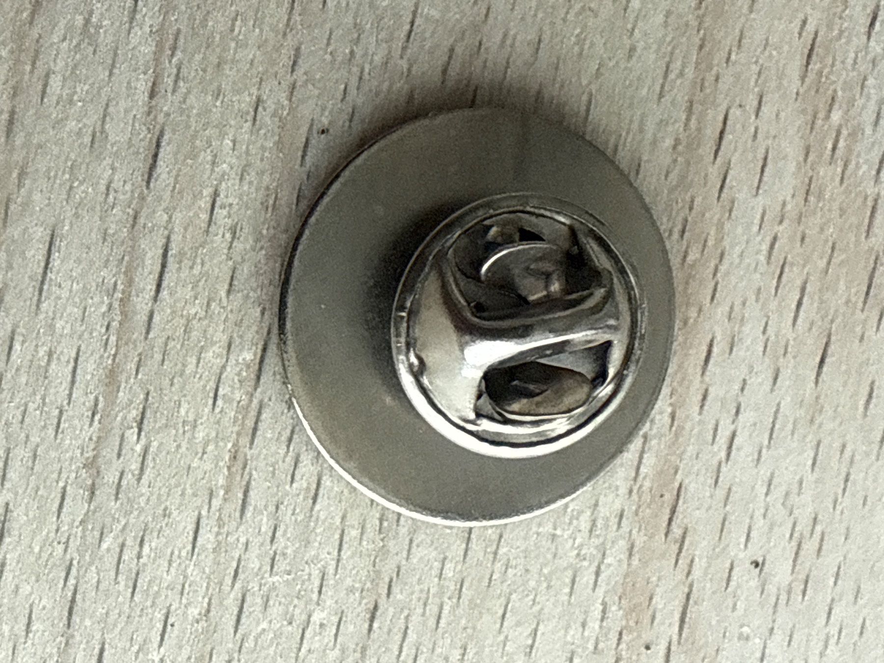 Plaquettes & Badges: Pin IM DIALOG MIT DEUTSCHEN – D'occasion à Glattbrugg par Schweigmatt 1