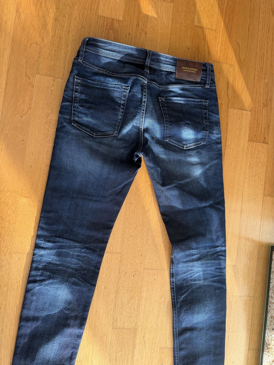 Jack & Jones Jeans: Jack Jones Jeans Top design – Usato da St.Gallen venduto da bubo2008 3