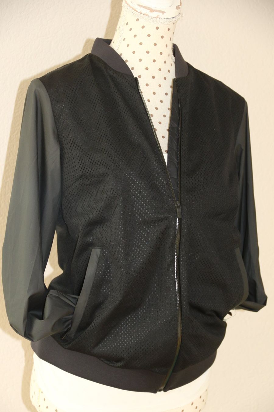 Peak Performance Giacche: Leichte  Jacke von Peak Performance Gr.M-S NEU – Nuovo e nell'imballaggio originale da Oberwil-Lieli venduto da Svetlana28 6