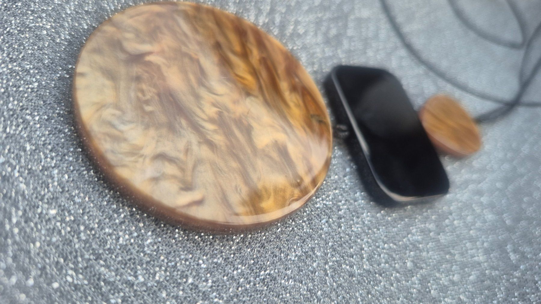 Catenine: Collana con pendententi marrone e nero – Nuovo (secondo la descrizione) da Giubiasco venduto da Stefaniav 2
