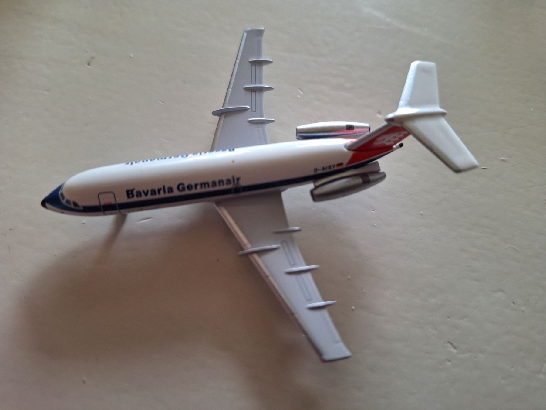 Modellbausätze & Standmodelle: Bavaria Germanair BAC 1-11 1:400 – Gebraucht aus Sargans von nicsam1815 1