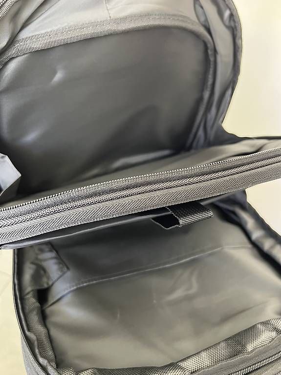 Sacs à dos: Commuting – D'occasion à Contra par Damiantico 4
