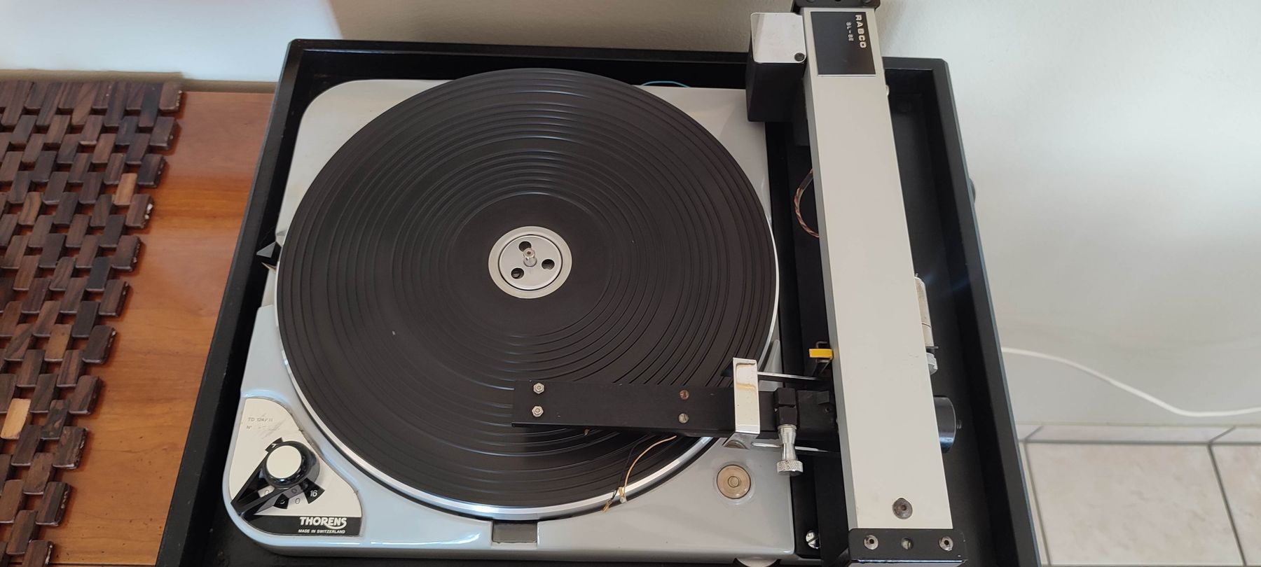 Thorens Giradischi: THORENS TD 124 MIT RABCO SL-8E – Usato da KAPPEL AM ALBIS venduto da ANDBACH 7