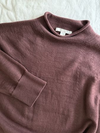 COS 100% Wool Knit Dress – Plum colour – Size XS
