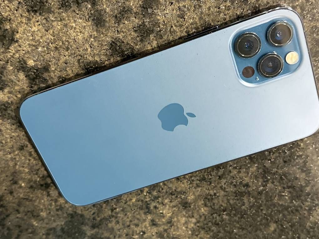 Telefoni cellulari / Smartphones: IPhone 12 Pro 256GB Pacific Blue – Usato da Basel venduto da irm_kbw8