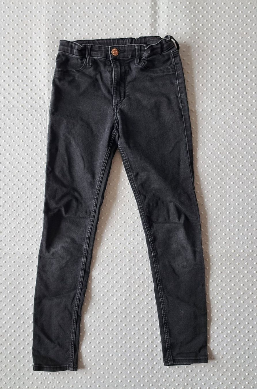 Hosen: Mädchenjeans Skinny Fit Gr. 140 – Gebraucht aus Gysenstein von joshuas81