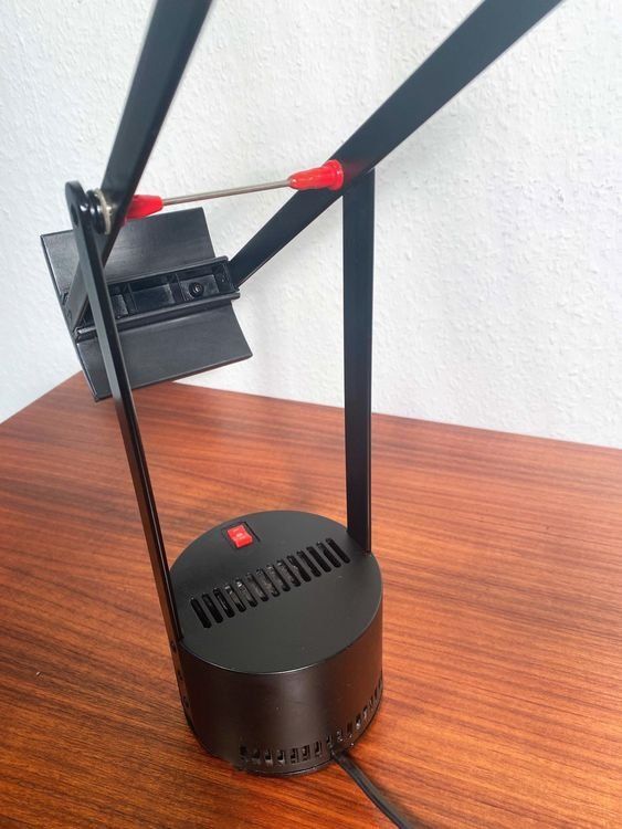 Artemide Lampade: Tizio Artmide Lamp (AS IS/READ DESCRIPTION) – Difettoso da Lausanne venduto da jam_2yx7 5
