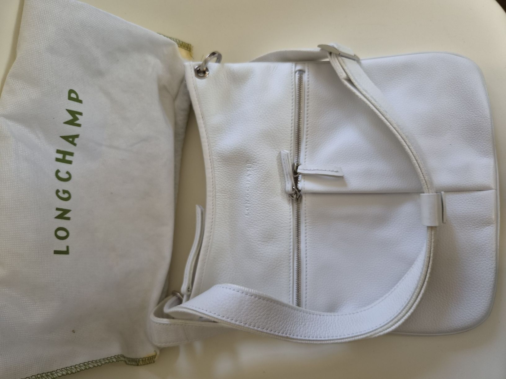 Longchamp Taschen für Damen: Longchamp Umhängetasche – Gebraucht aus Chur von nin_rn2r 1