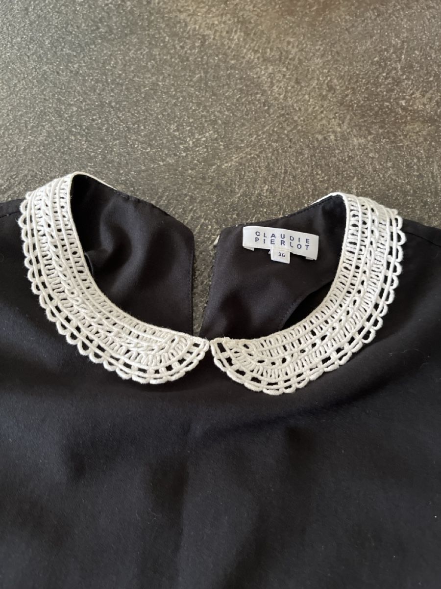 Claudie Pierlot Camicette: Claude Pierlot black lace collar size 36 – Nuovo (secondo la descrizione) da Colombier NE venduto da Rain.. 1