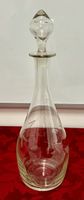 Belle grande carafe gravée