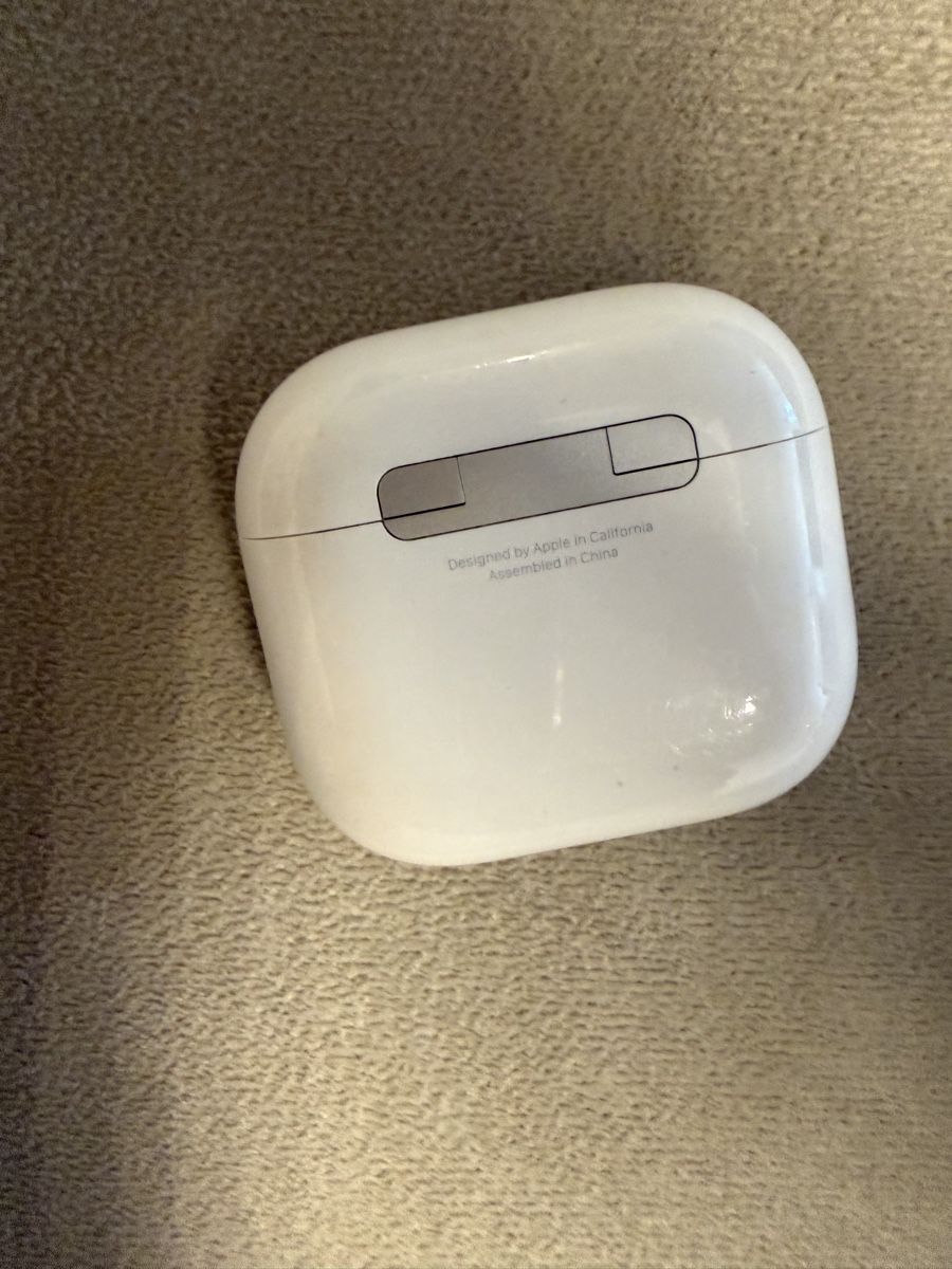 Apple Kopfhörer: Airpods 4  – Neu (gemäss Beschreibung) aus Reinach AG von eg2407 2