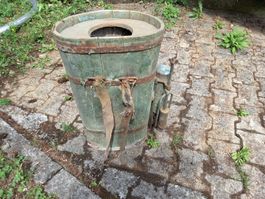 Antieke Birchmeier Ruekenspritze aus Holz 