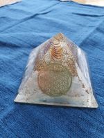 Orgon Pyramide Selenit Blume des Lebens