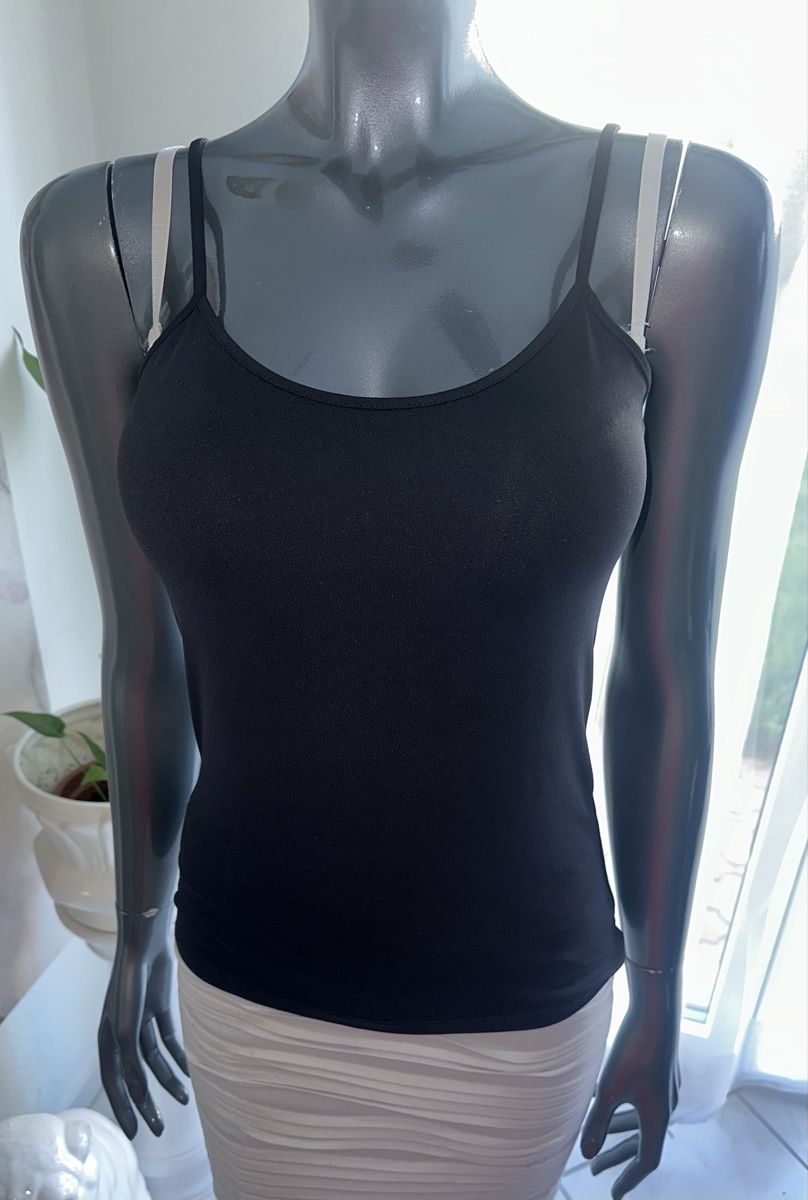 Zara Top: ZARA TOP GR. M – Usato da Unteraegeri venduto da MH203 3