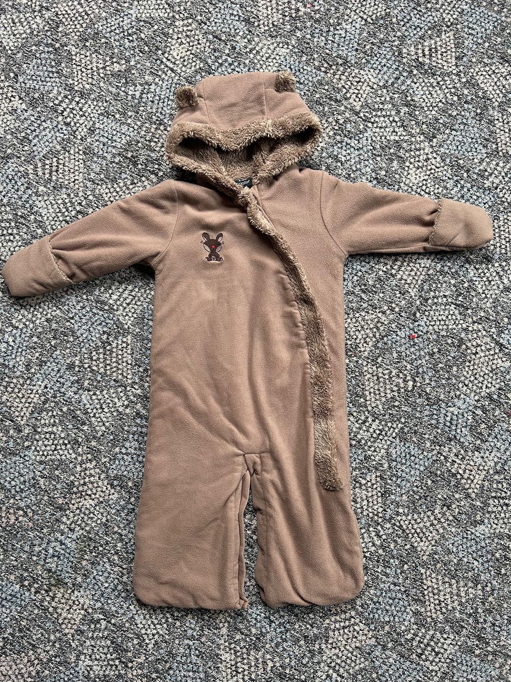 Completi: Baby Overall – Usato da Buchrain venduto da mangotree123
