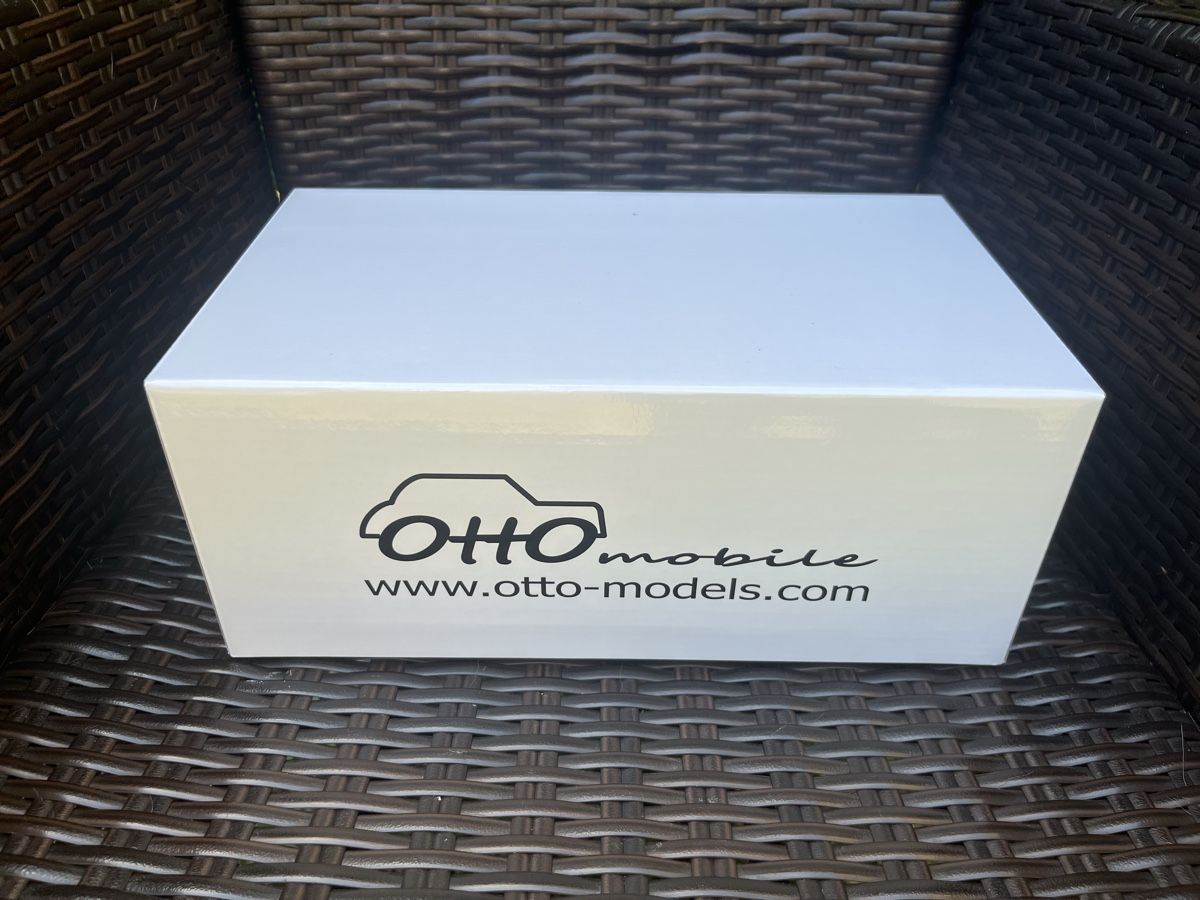 Otto Models Modellini d'auto: Otto BMW M3 E46 CABRIOLET 1:18 grise – Nuovo e nell'imballaggio originale da Genève venduto da Beyond-Time-Geneve 3