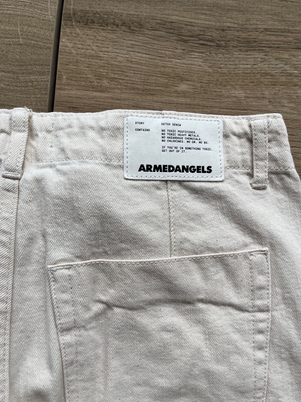 Armedangels Jeans: armed angels jeans weiss – Gebraucht aus Zuzwil SG von dieschnellemichelle 4
