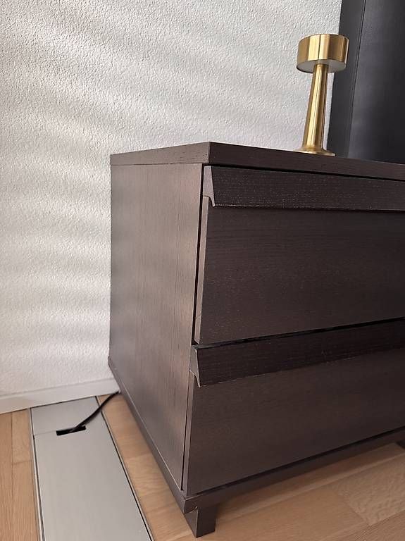 Tables de nuit: 2 MALM Nachttisch von Ikea – D'occasion à Kilchberg ZH par Masiii 2