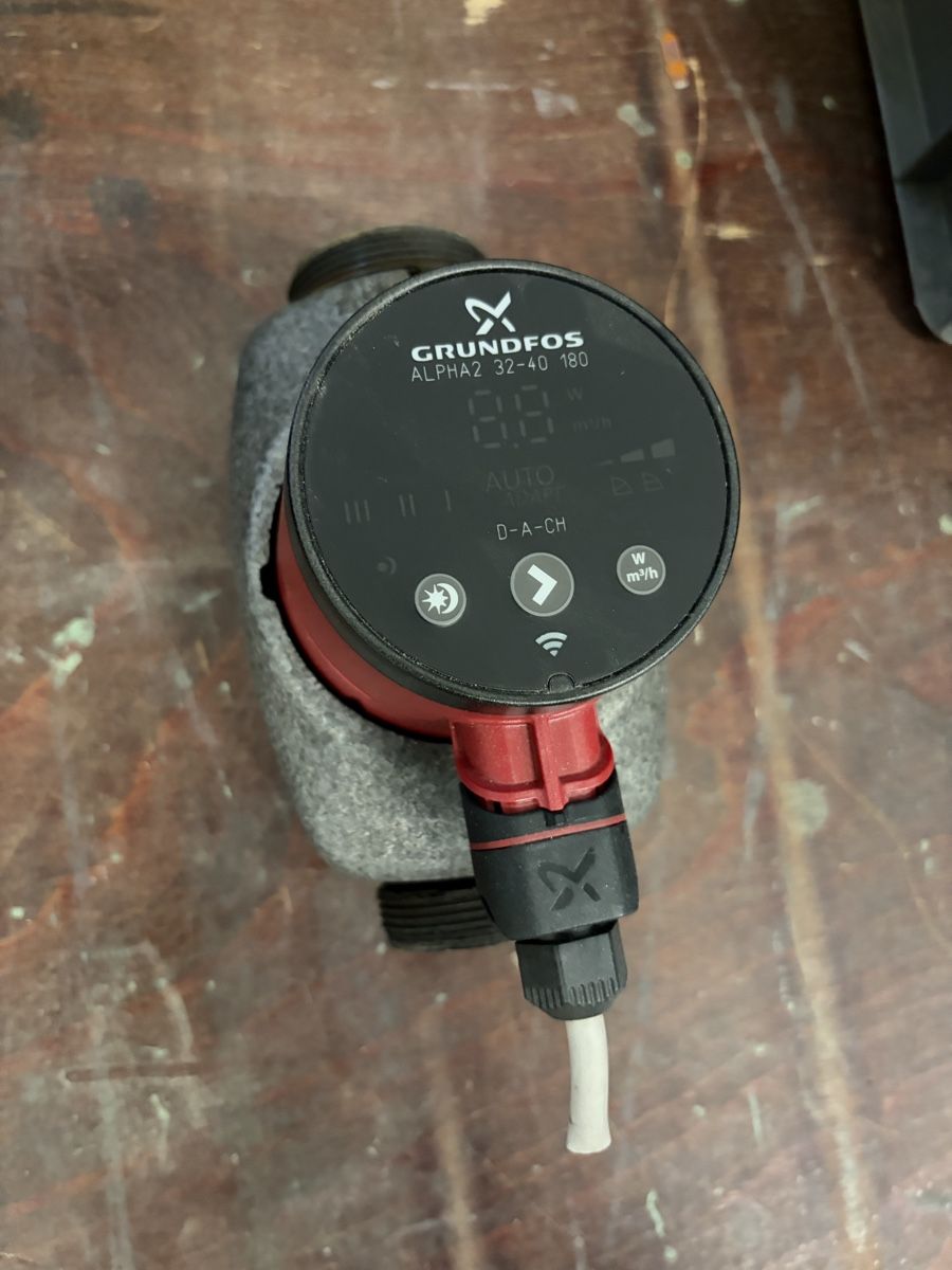 Grundfos Riscaldamento: Grundfos ALPHA2 32-40 180 – Usato da Bülach venduto da Frv0