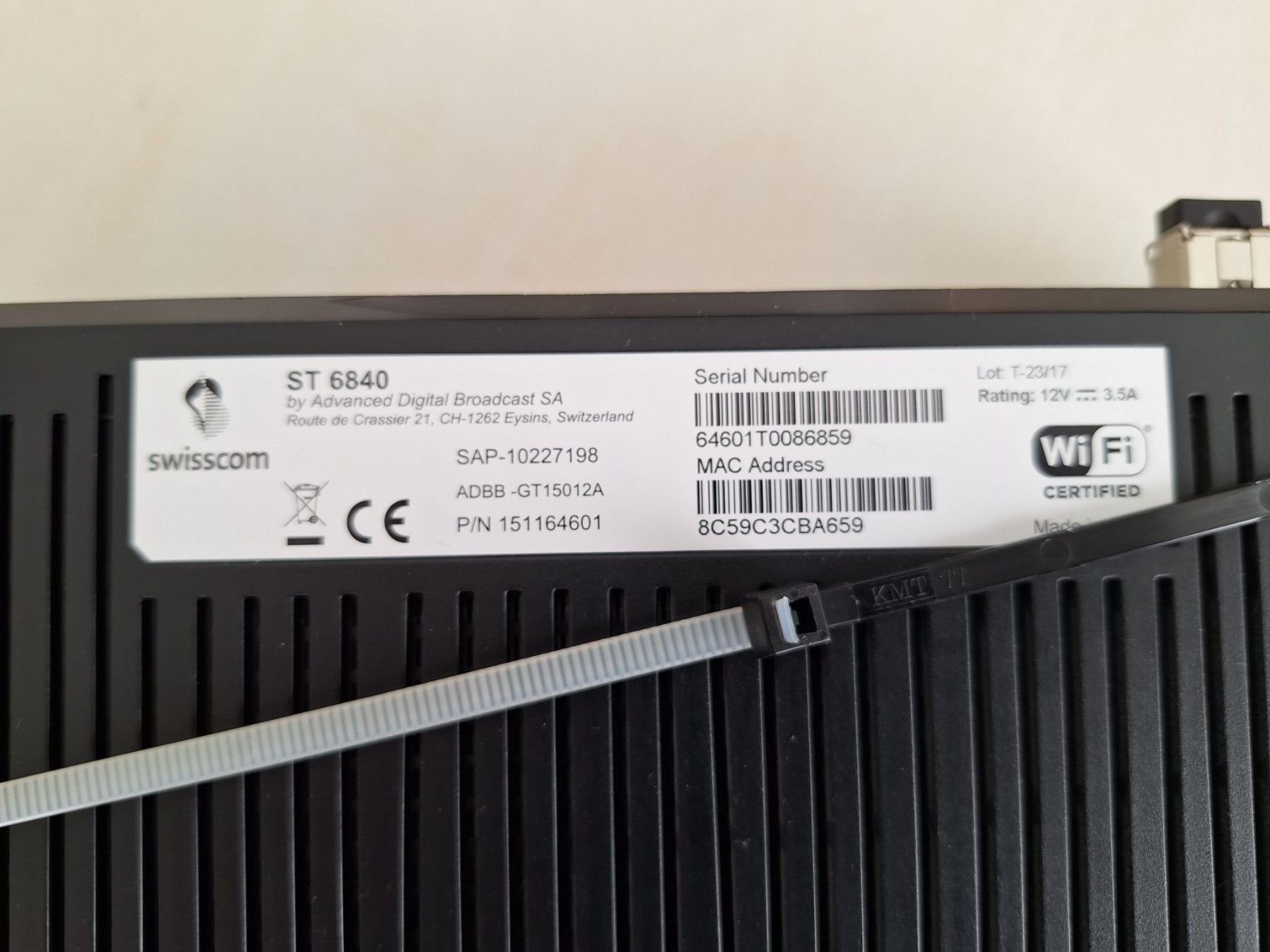 Swisscom Modems & Router: Swisscom ST 6840 Router, Internet Backup USB Stick, Netzteil – Gebraucht aus Fischbach LU von Vali44 2