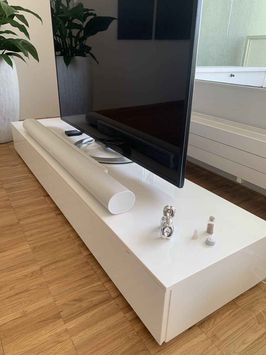 Mobili TV: Low Board – Usato da Widen venduto da JonesDesire 3