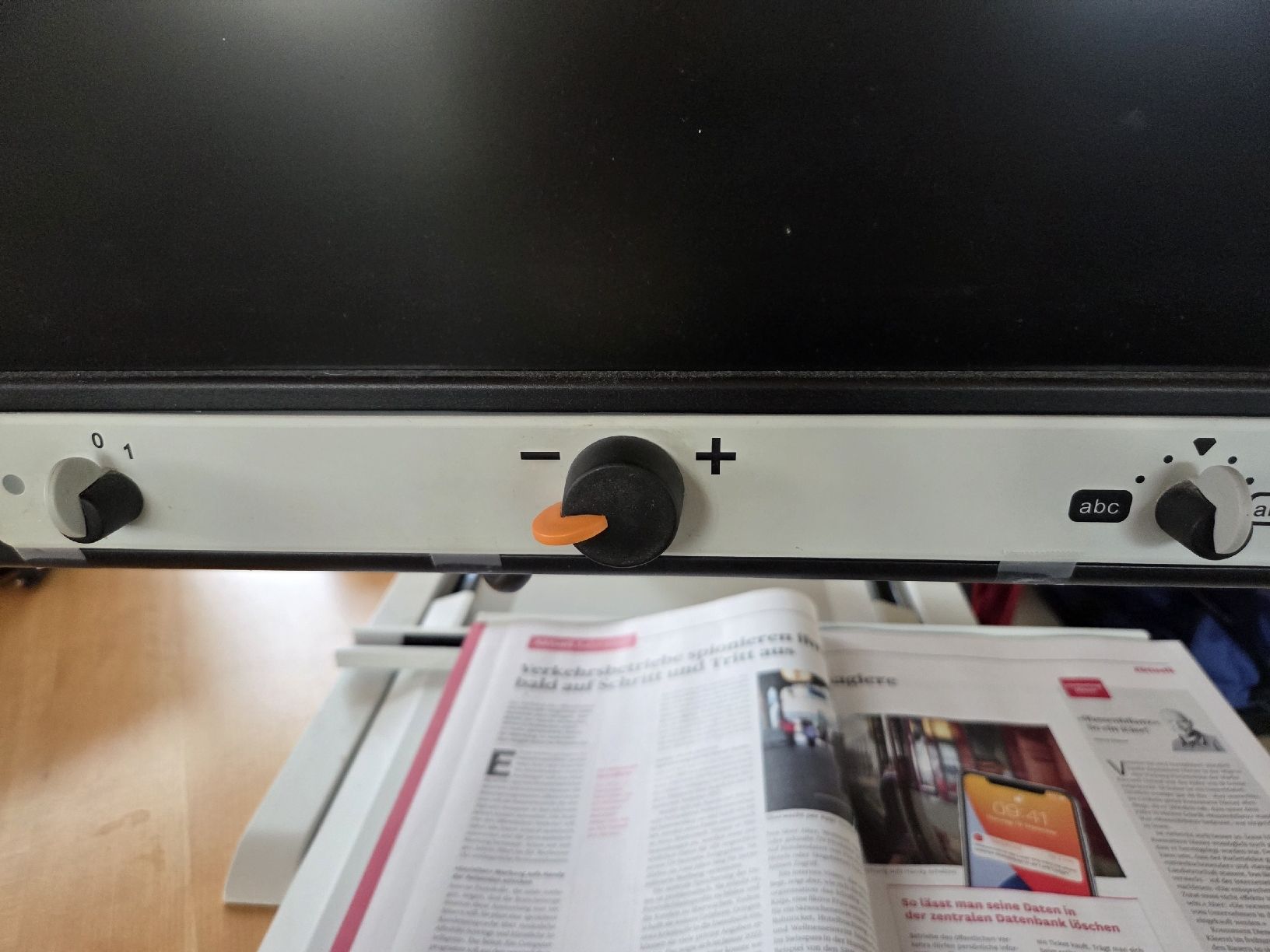 Autres optique: Lesegerät Magnilink Vision MLVBASIC HD23 – D'occasion à Rickenbach Sulz par Kodachrom 8