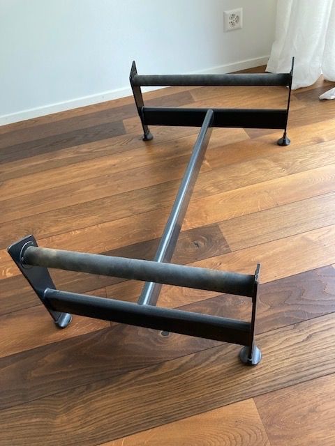 Le Corbusier Sedie a sdraio: Le Corbusier LC4 Chaise Longue – Usato da Hochdorf venduto da Obladi 6