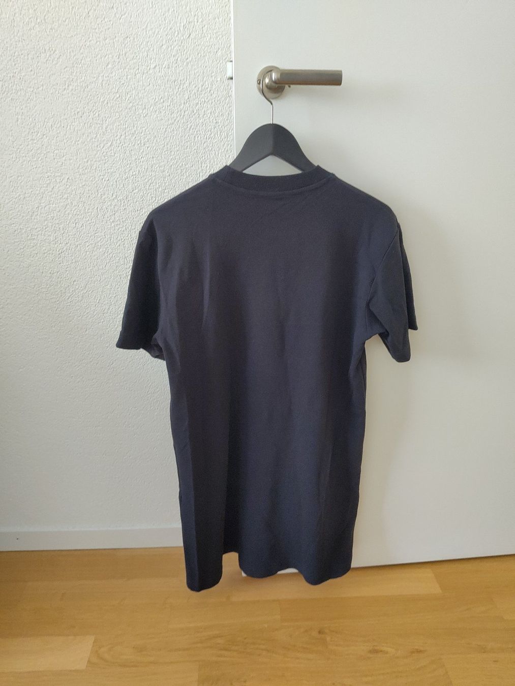 Cos Robes: Longshirt COS schwarz – D'occasion à Baden par shinifin 2