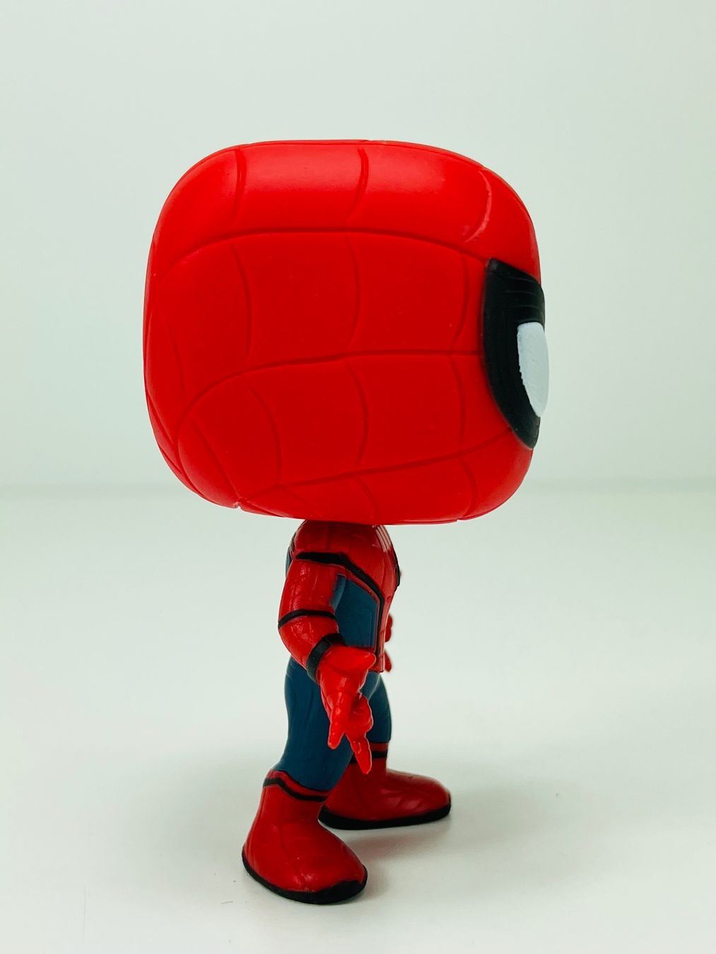 Funko Statuette: FUNKO Pop Spider-Man Homecoming #220 mit Originalbox – Usato da Zürich venduto da Arche_Brockenhaus 4