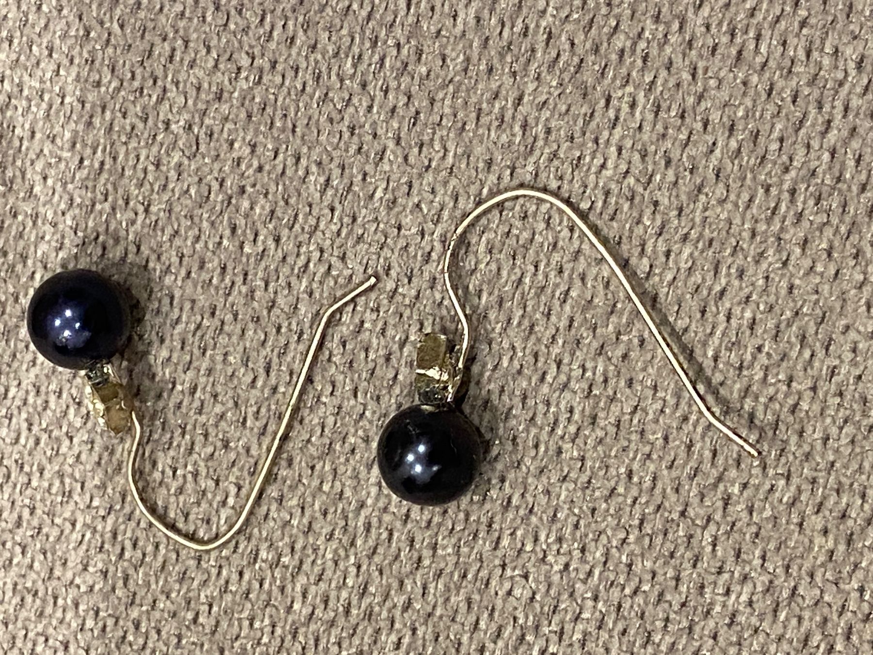Ohrringe & -stecker: Silber Ohrringe mit schwarzen Perlen – Gebraucht aus Liestal von Goldart 2