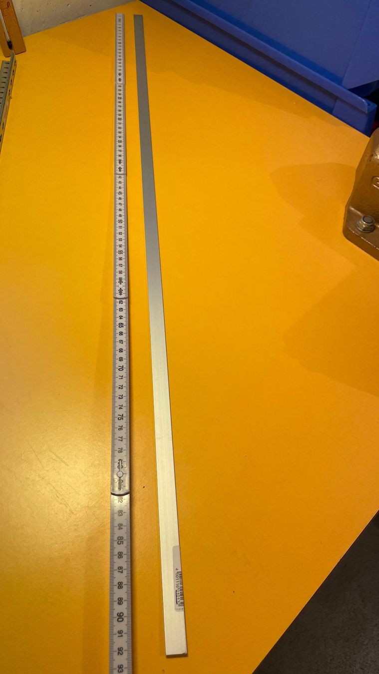 Profile: Aluminium Flachprofil 92,5cm lang – Neu (gemäss Beschreibung) aus Glattfelden von cybermaxx