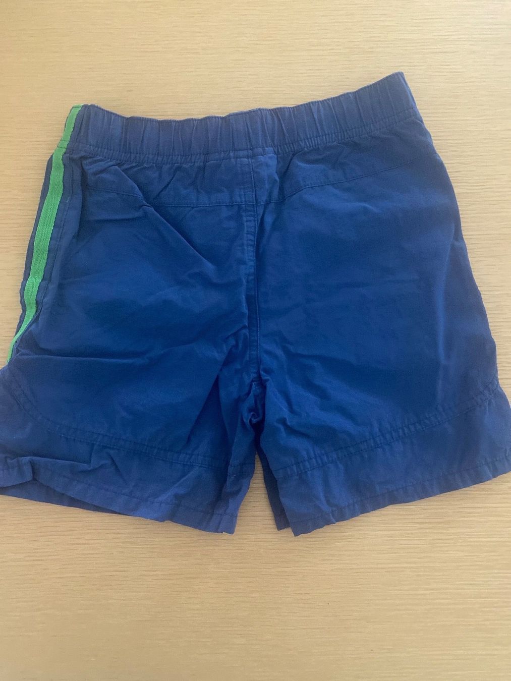 Pantaloni: Short taille 110 – Usato da Delémont venduto da Ma_LoU.01 1