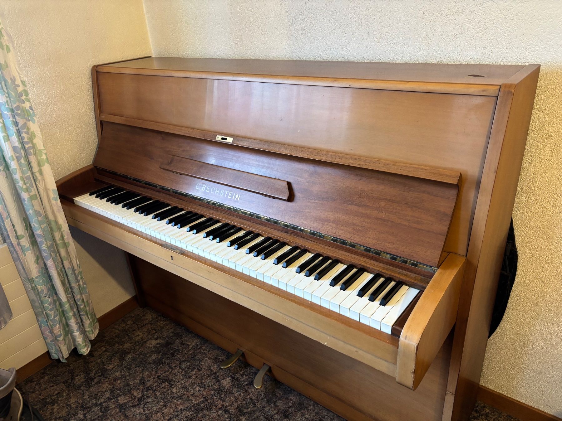 Strumenti musicali: Zu verschenken Klavier – Usato da Grindelwald venduto da sil_9bzh
