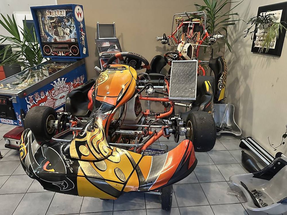 À vendre pieces karting KZ + différentes pièces INTREPID (Gebraucht) in ...