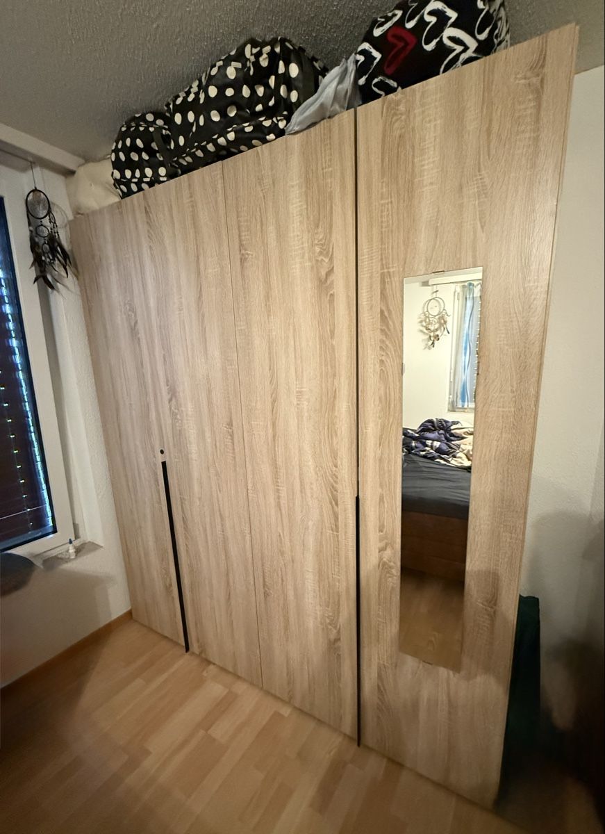 Armadi: Kleiderschrank – Usato da Dietwil venduto da SumSum13