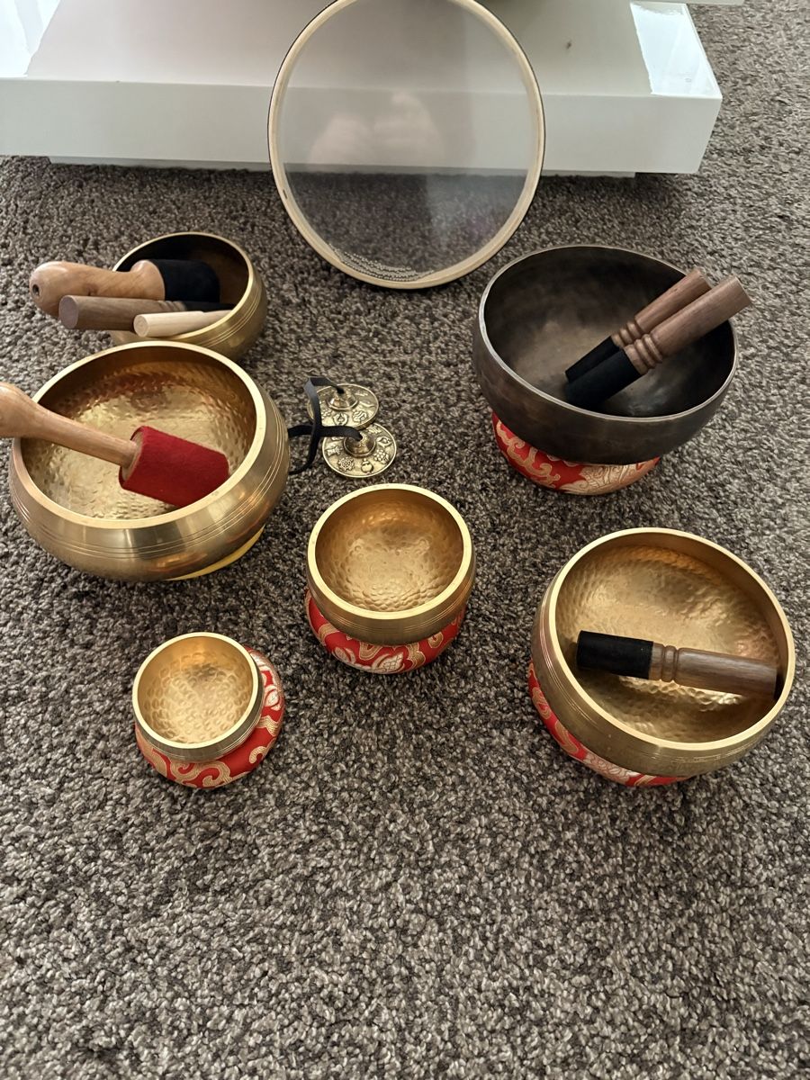 Strumenti musicali: Klangschalen-Set,6 Stk – Nuovo (secondo la descrizione) da Rheinfelden venduto da Cchregi