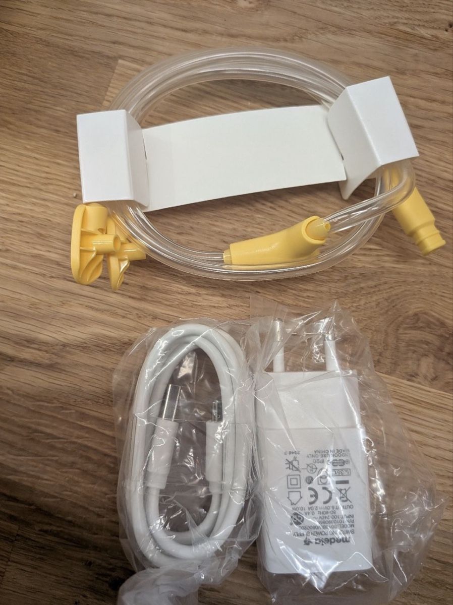 Medela Accessori per l’allattamento: Medela Doppelmilchpumpe Hands-free – Usato da Flawil venduto da CaStBaer 4