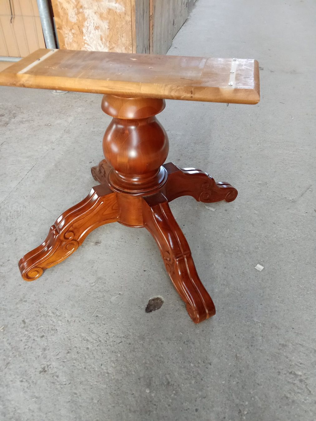 Tavoli: TABLE L.PHILIPPE A RALLONGE EN NOYER MASSIF – Usato da Neuchâtel venduto da ced_qf8j 4