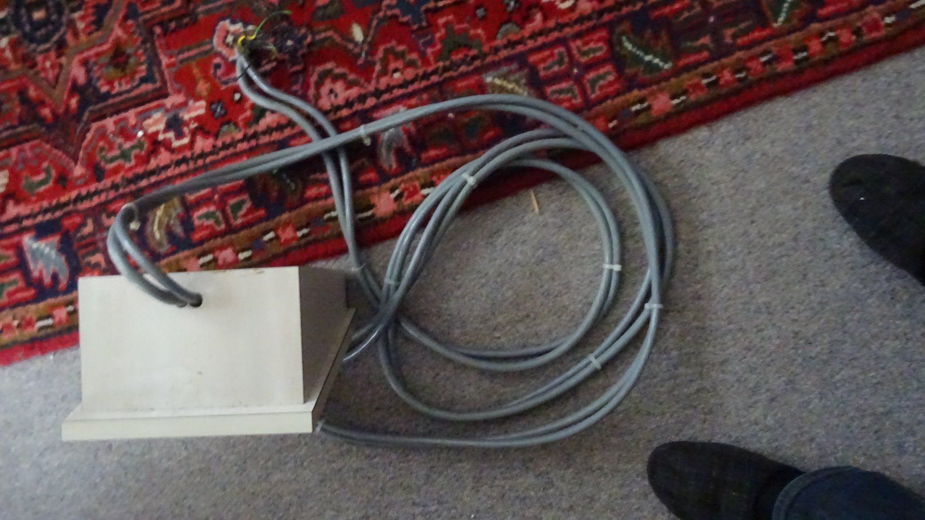 Interruttori: SCHALTER MIT 3 X STECKER UND 2X 4M. KABEL – Usato da Burgdorf venduto da may52 3