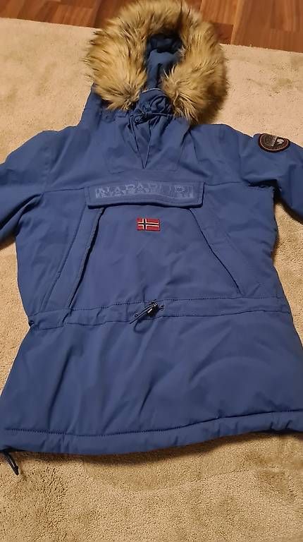Giacche: Napapijri Winter Jacke – Usato da Domat/Ems venduto da sar_mc7t