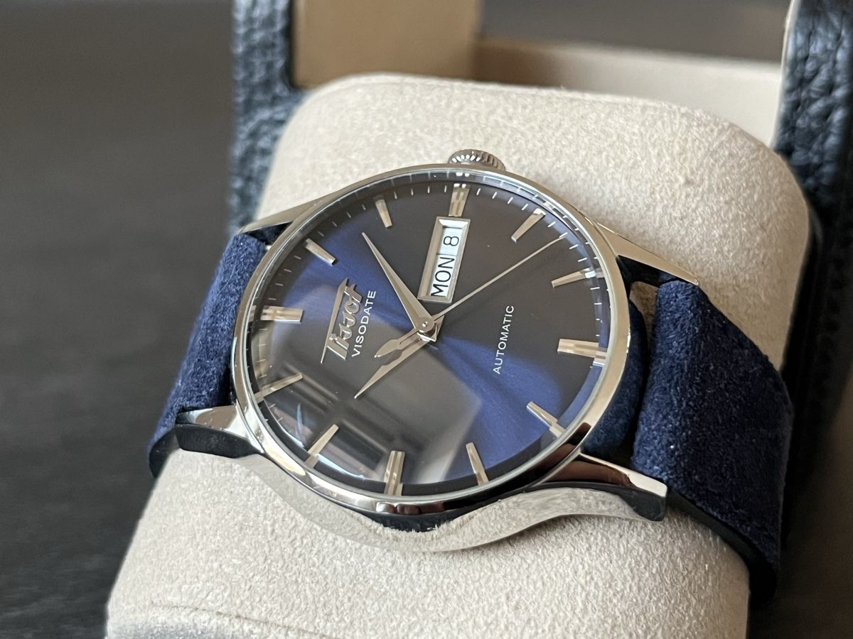 Tissot Orologi: TISSOT Heritage Visodate Automatic | 40mm | ab CHF 1.- – Usato da Zürich venduto da Atelier-Sablier 2