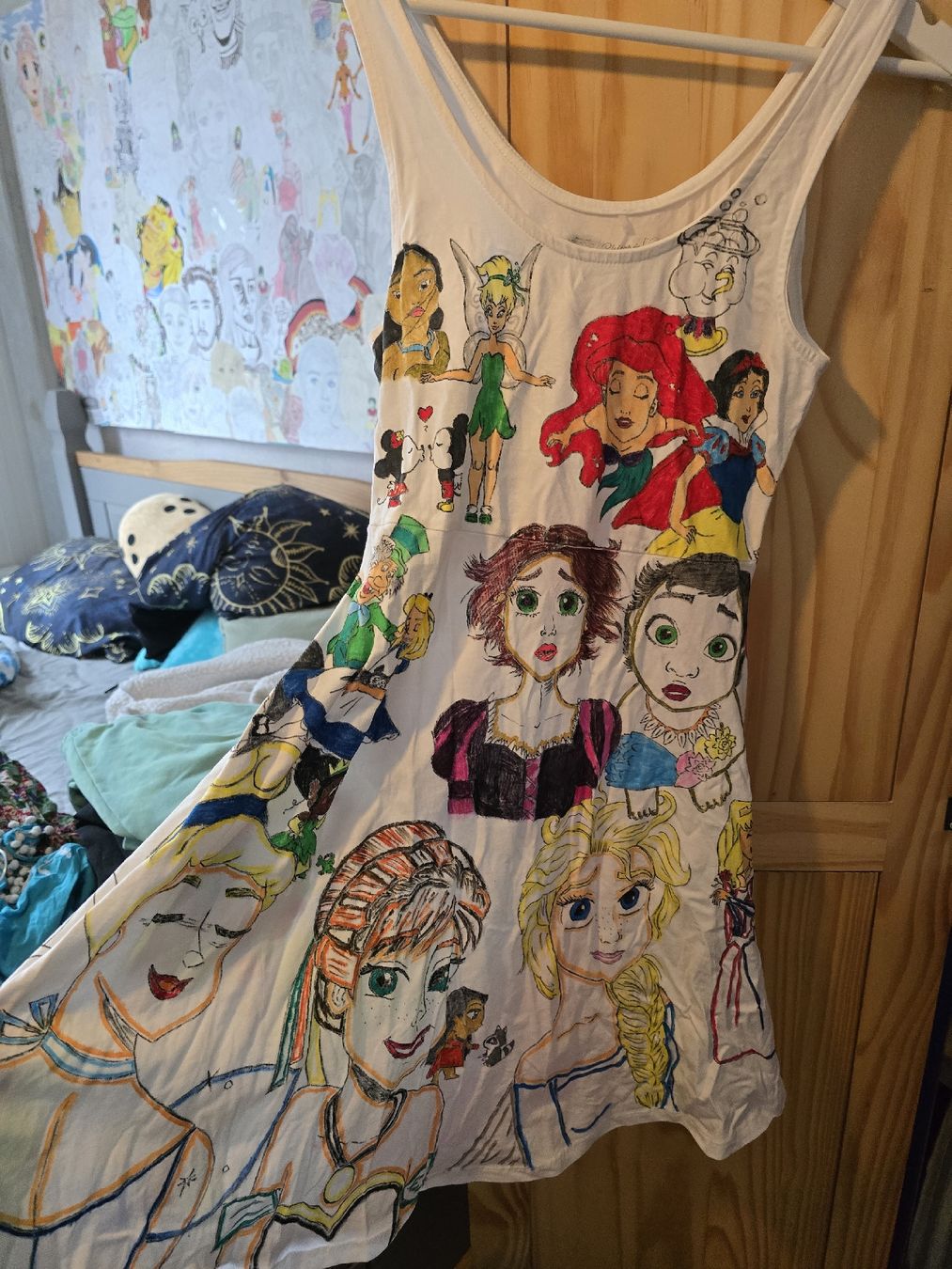 Kleider: Sommer Kleid mit Disney Figuren, Grösse M, Secondhand! – Gebraucht aus Wald zh von LilysZauberwelt 1