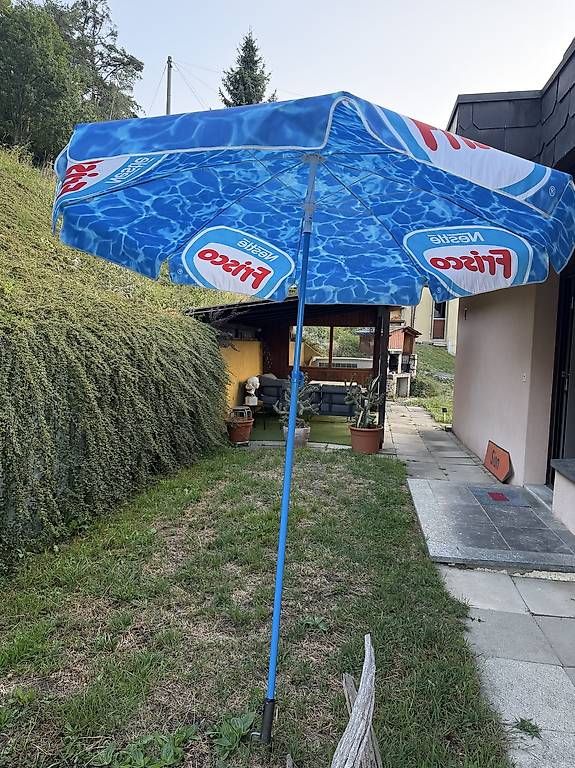 Sonnenschirme:   Parasol de jardin "Frisco"  – Gebraucht aus Arvillard (Salins) von Taniguchi